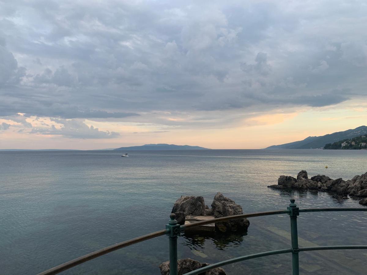 Artspace Location-Opatija-3 Bedroom House With Rooftop Garden By Beach Bagian luar foto